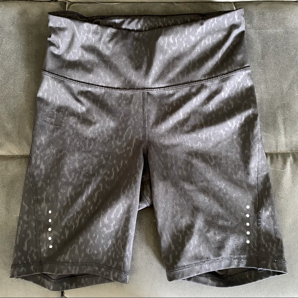 Old Navy hidden pocket biker shorts, black leopard